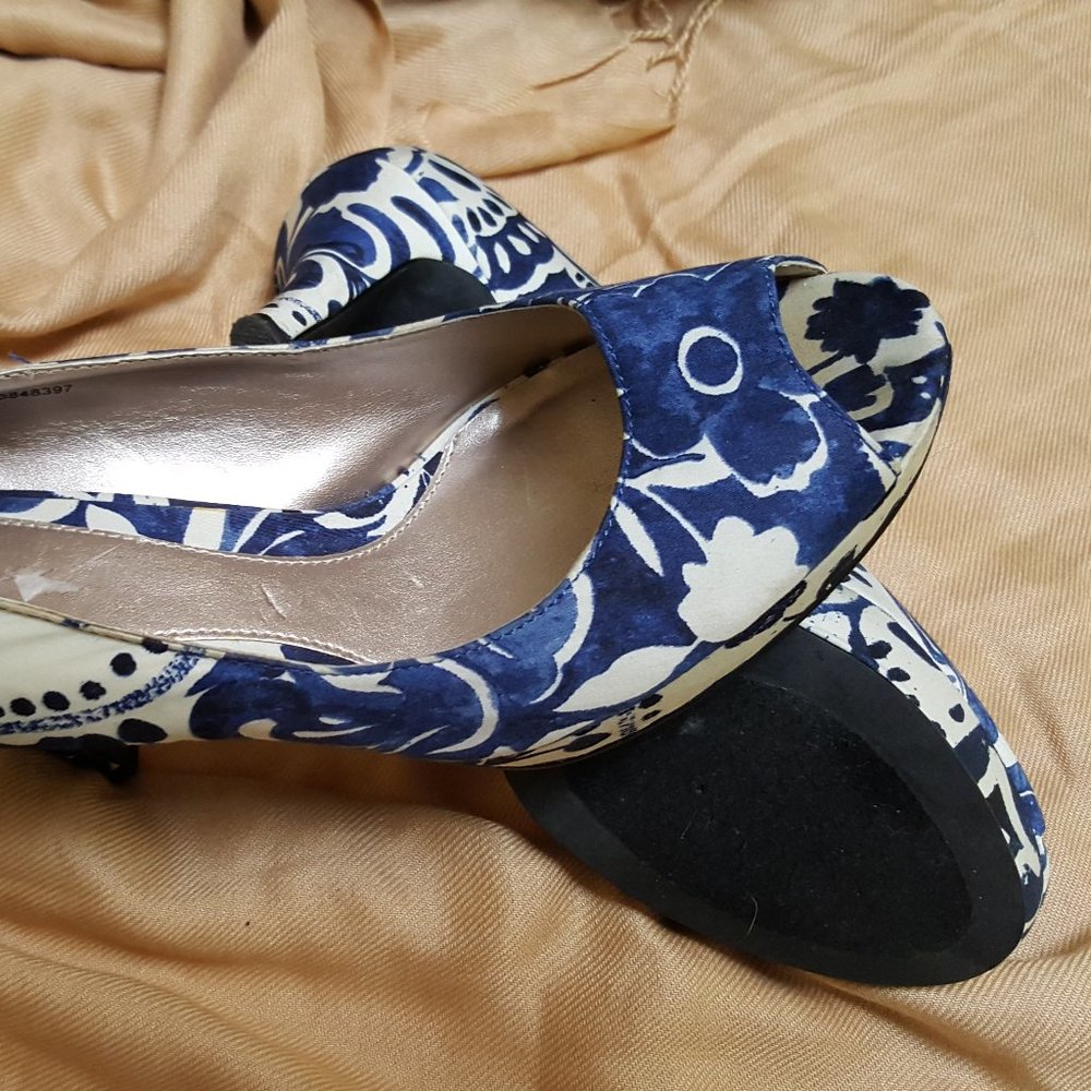 MPO Women's Shoes Stiletto Heel Pointed Toe Bridal Shoes 8M Blue Flowers - Picture 5 of 9